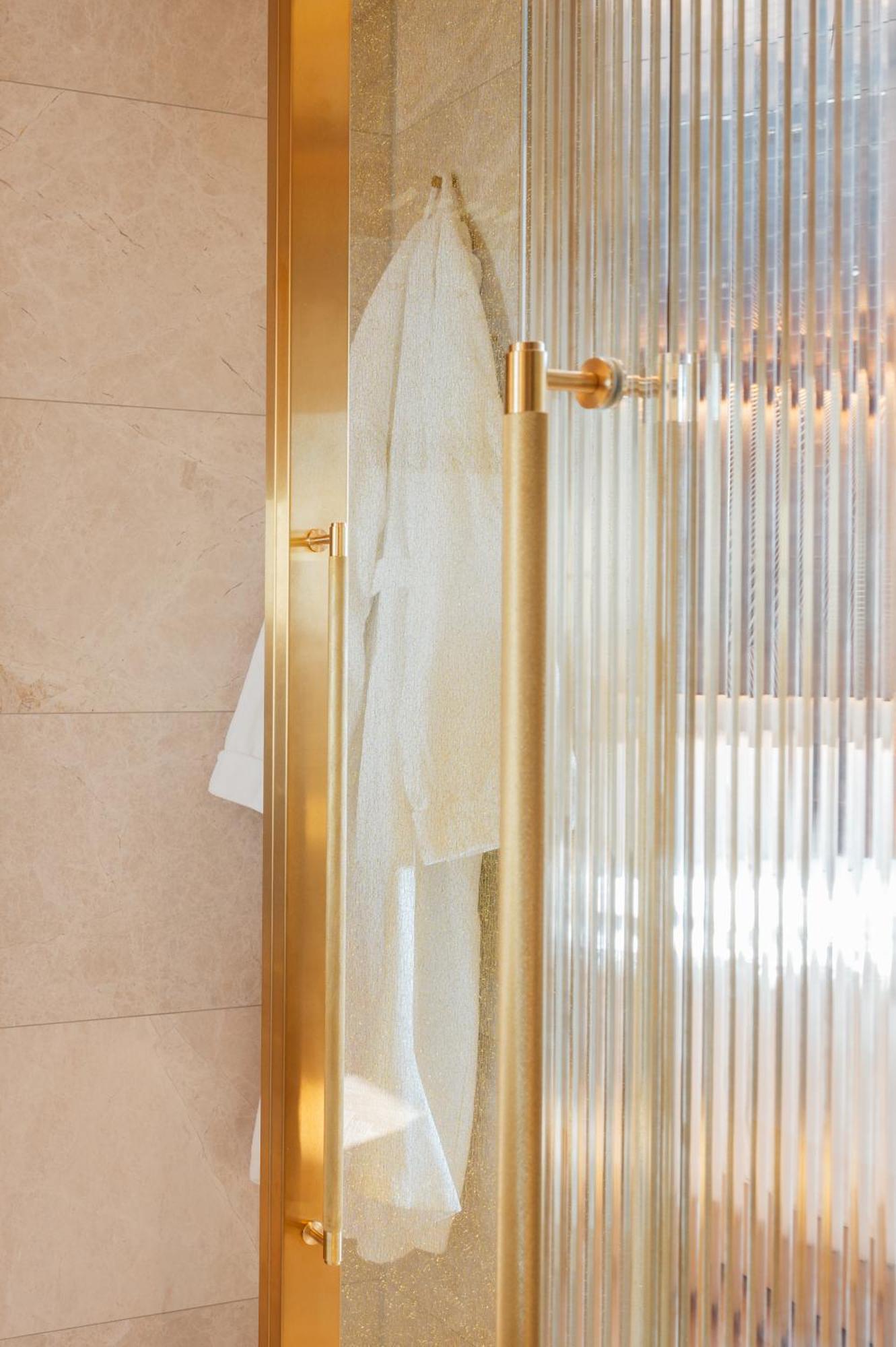 מלון Almanac Palais וינה חדר תמונה A shower door